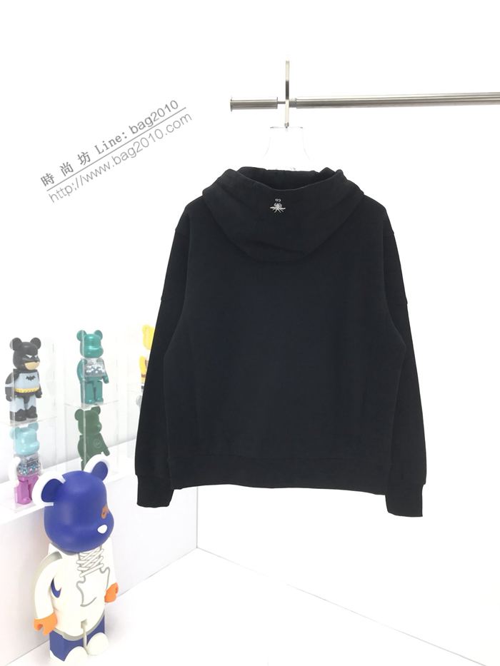 Dior男裝 迪奧秋冬新款黑色衛衣 DIOR聯合XAIRJIRDAN小蜜蜂刺繡拼接連帽衛衣  ydi3131